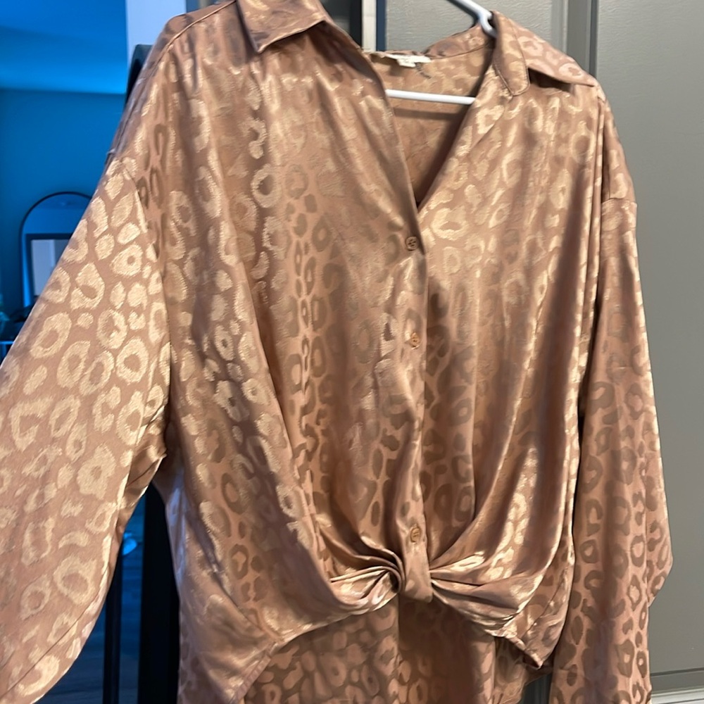 Peach metallic colored cheetah print button down